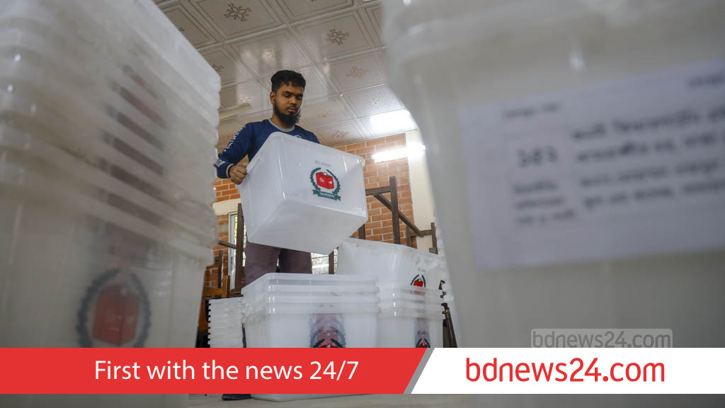 Campaigning ends, security blanket descends