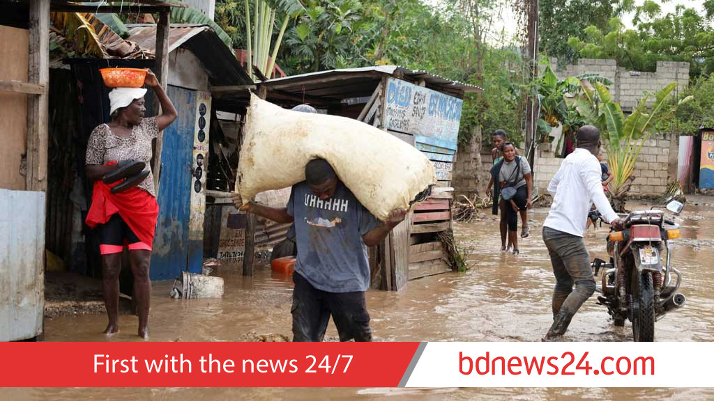 Judge halts Trump plan that could deport 350,000 Haitians