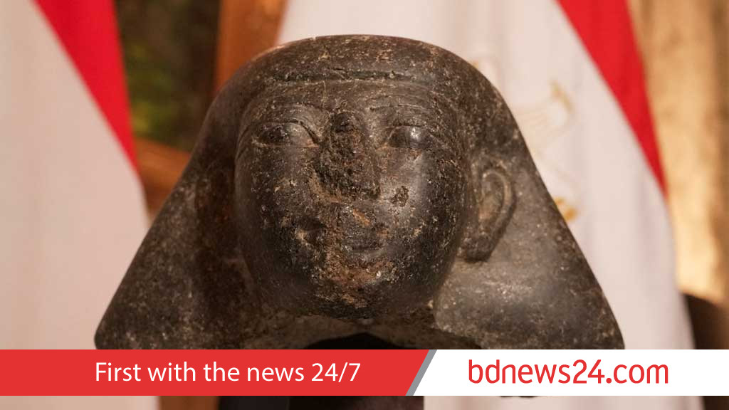 Netherlands returns 3,500-year-old looted sculpture