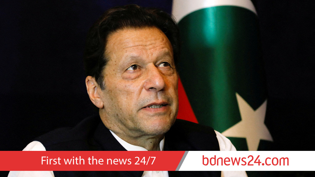 Pakistan's Imran Khan loses 85% vision in right eye: lawyer