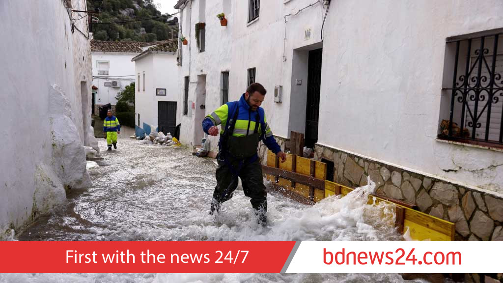 Spain approves $8bn aid for storm-hit regions