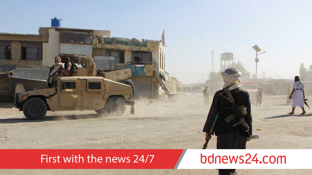 Taliban frees three Pakistani soldiers