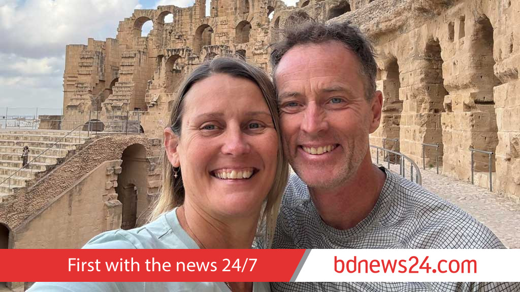 UK slates Iran over British couple jail term