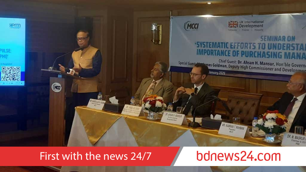 Governor eyes Bangladesh flag abroad