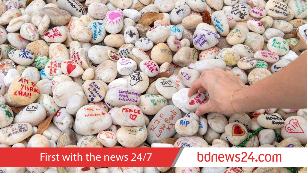 Australian art festival apologises for barring Palestinian writer