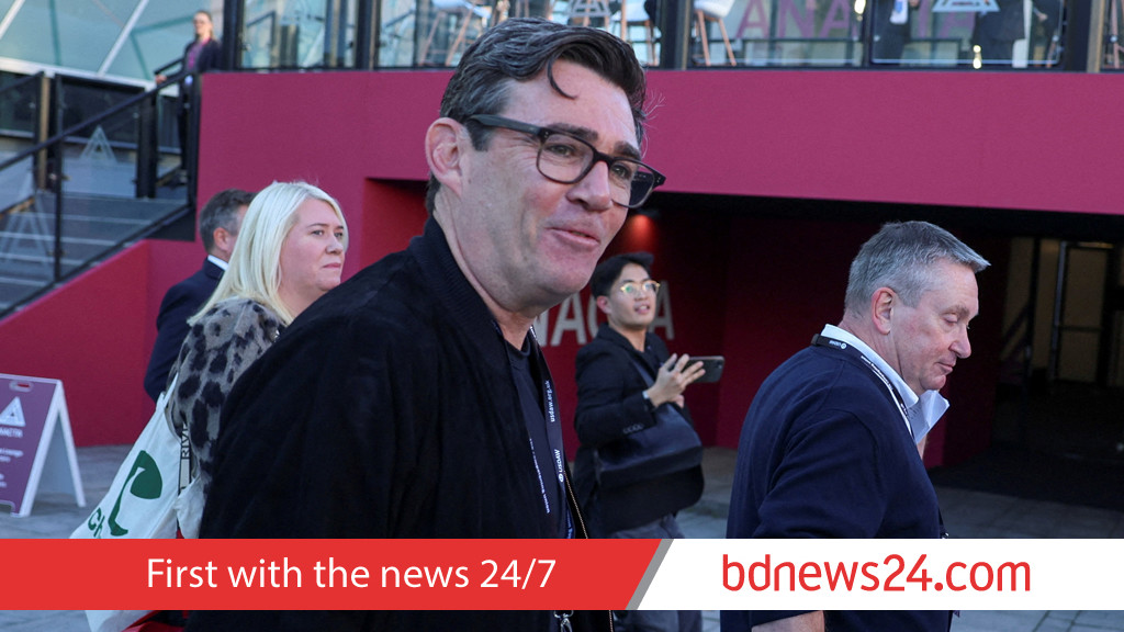 Starmer rival Burnham blocked from UK parliament bid