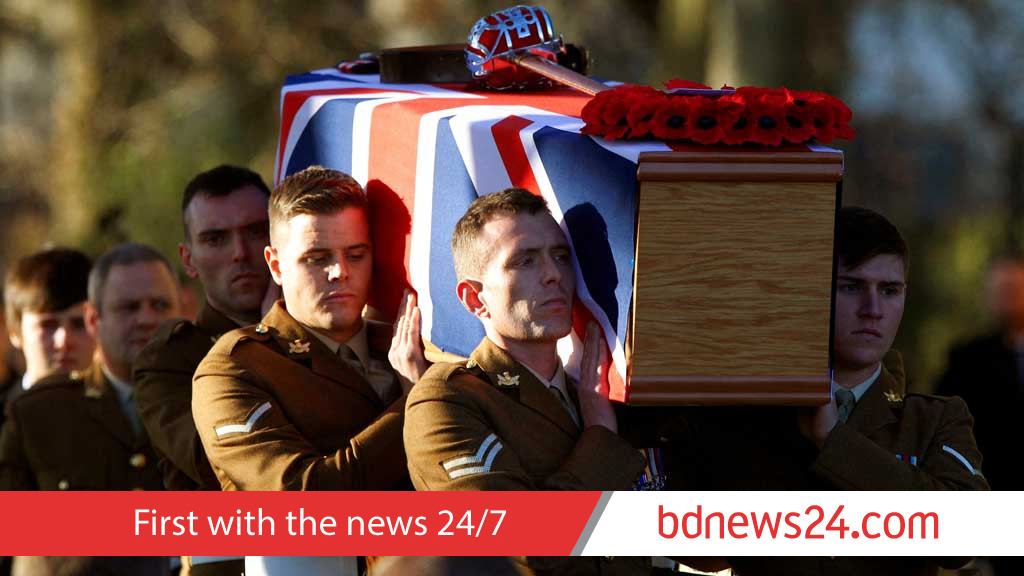 Trump praises UK troops as brave warriors