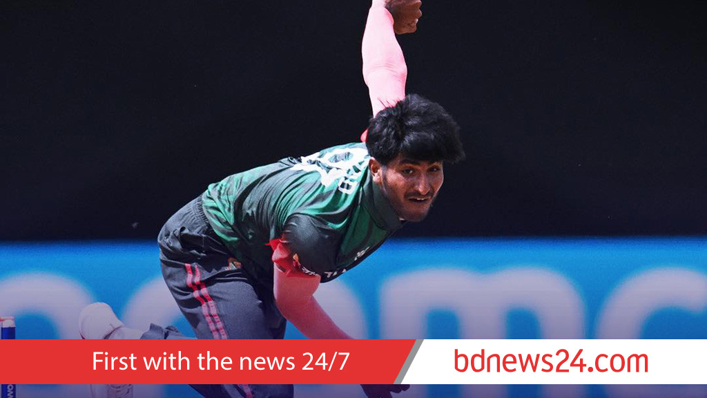 Bangladesh collapse as India snatch late win