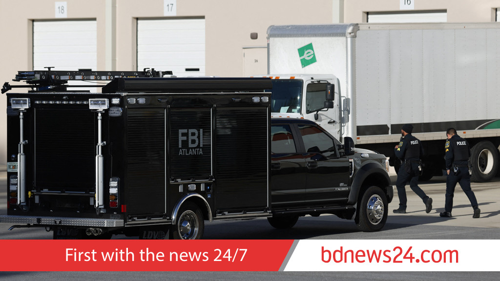 FBI searches Atlanta election office, chasing Trump fraud claims