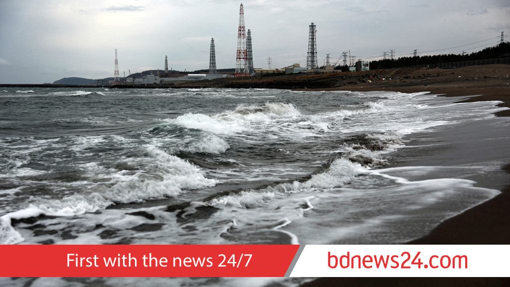 Japan powers up reactor after Fukushima shutdown