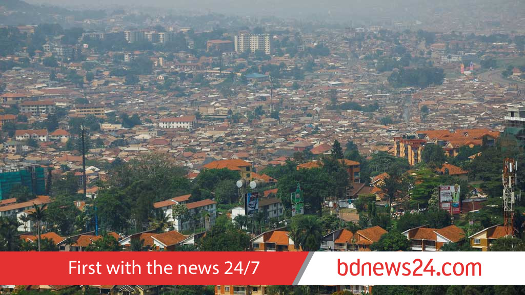 Uganda partially restores internet