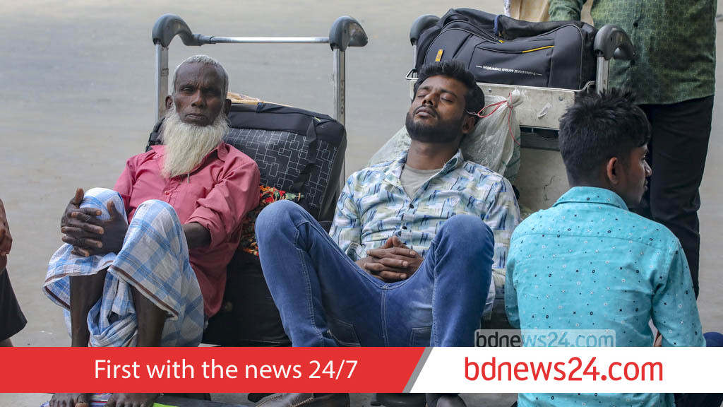 Thousands stranded at airports as 94 Middle East flights cancelled