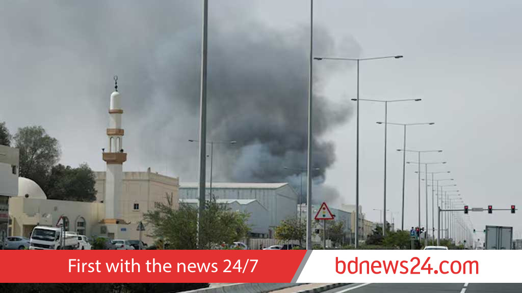 Qatar extends all entry visas for a month