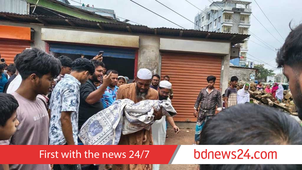 Child tossed off motorcycle dies in Cumilla